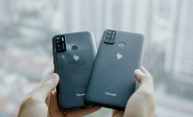 Cùng so sánh Vsmart Joy 4 (bên phải) và Vsmart Live 4 (bên trái) xem chiếc điện thoại nào nổi bật hơn