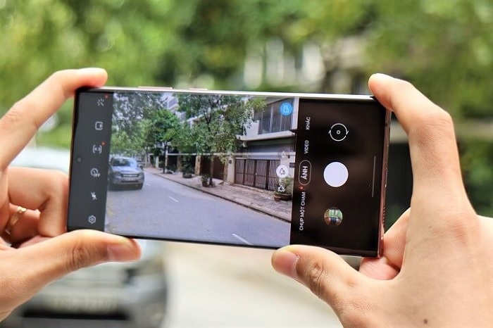Galaxy Note 20 Ultra chụp zoom tốt hơn iPhone