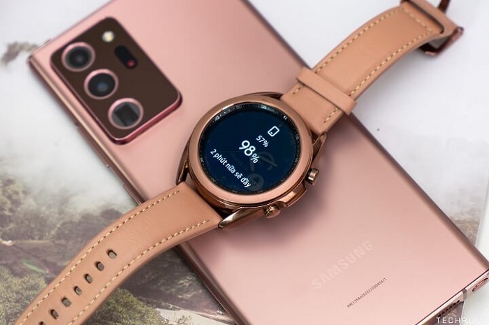 Galaxy Note 20 Ultra được tích hợp tính năng sạc ngược