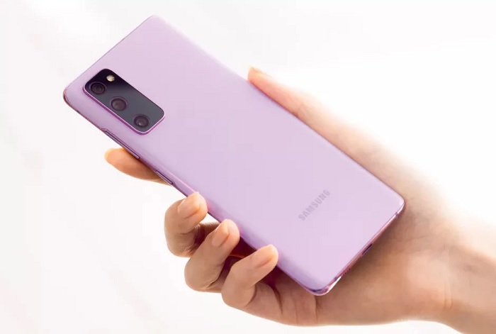 Viên pin 4.500 mAh cung cấp năng lượng cho máy cả một ngày dài