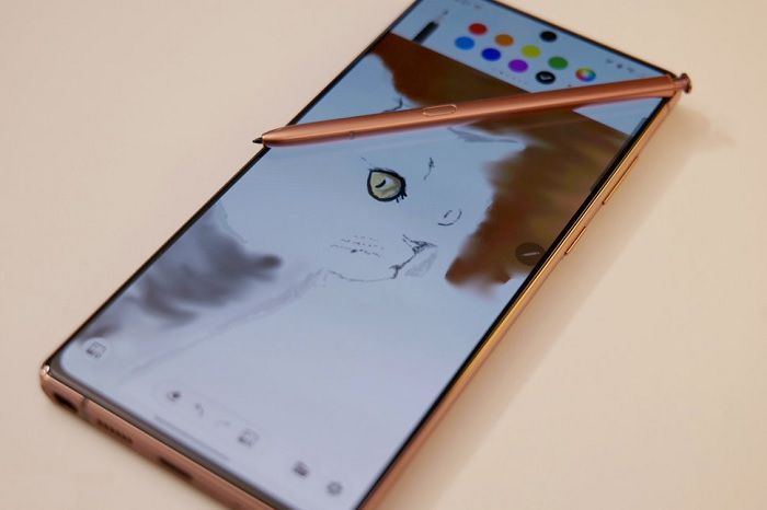 Bút S pen - phụ kiện không thể thiếu trên Note 20