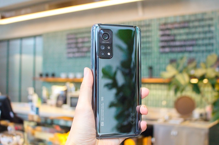 Trên tay Xiaomi Mi 10T Pro 5G