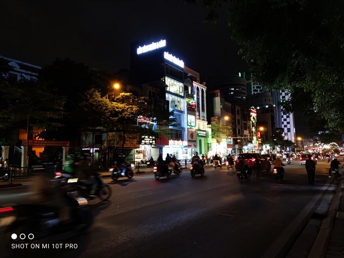 Ảnh chụp trong điều kiện thiếu sáng ở chế độ thường