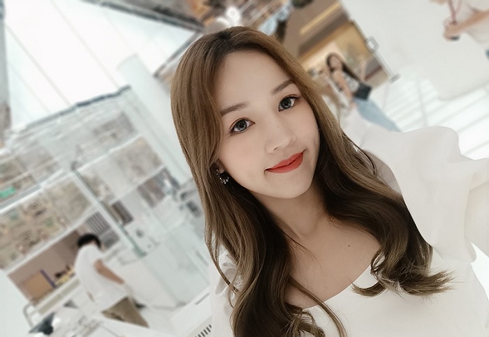 Ảnh chụp từ camera trước của Reno4 Z 5G