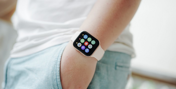 OPPO Watch được tích hợp sạc nhanh