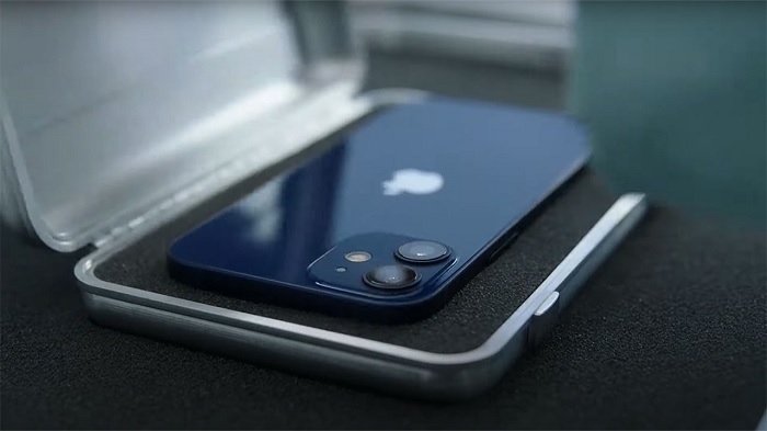 Đánh giá iPhone 12 mini: Vẻ ngoài cuốn hút