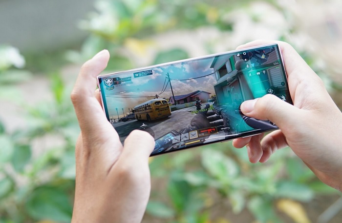 Chơi COD trên Note 20 Ultra rất mượt và không còn bị drop sâu
