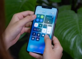 mẹo sử dụng Trung tâm điều khiển trên iPhone