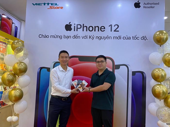 Mở bán iPhone 12