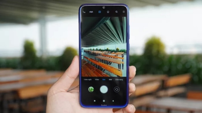 Redmi Note 8 kế thừa thiết kế đặc trưng của nhà Xiaomi với bộ khung kim loại nguyên khối