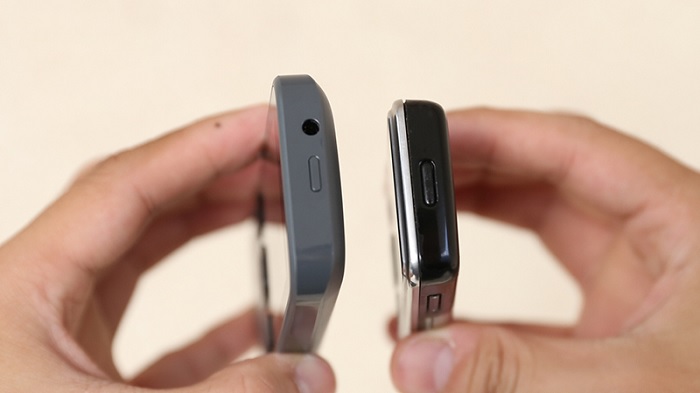 Cạnh trên cả hai máy có điểm chung là được bố trí nút nguồn, riêng bản 4G có thêm jack tai nghe 3.5 mm