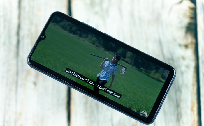 Xem video trên Readme C15 rất mượt