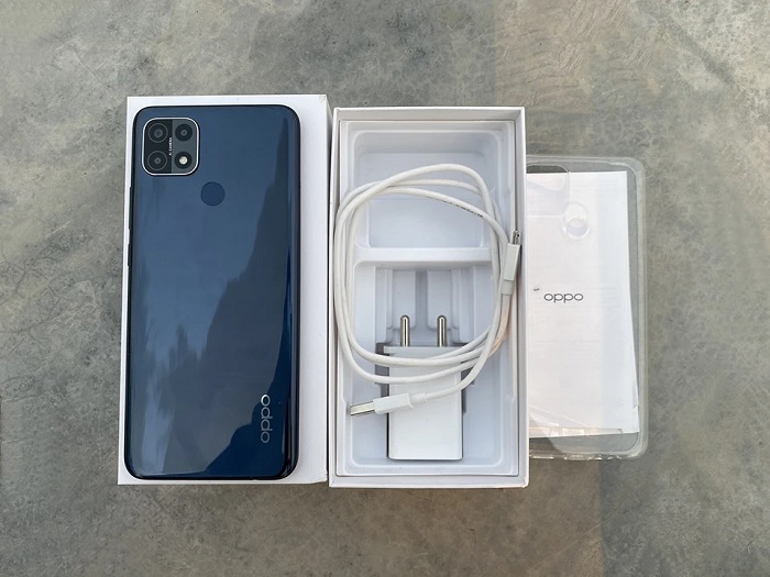 OPPO A15 và các phụ kiện đi kèm