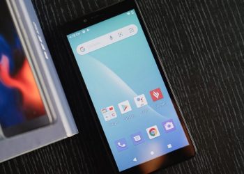 Trên tay Vsmart Bee Lite