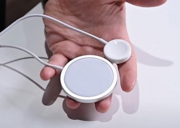 Trên tay bộ sạc MagSafe cho iPhone 12 series