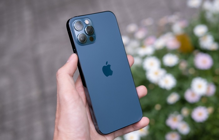 Thiết kế mặt sau iPhone 12 Pro