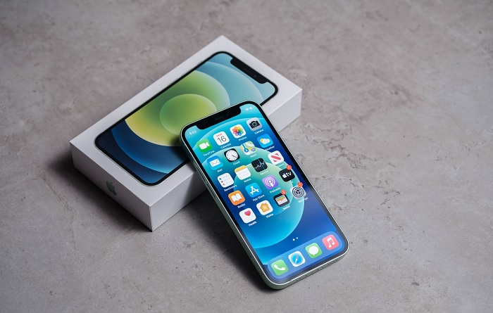 iPhone 12 mini có mật độ điểm ảnh cao nhất trong 4 chiếc iPhone