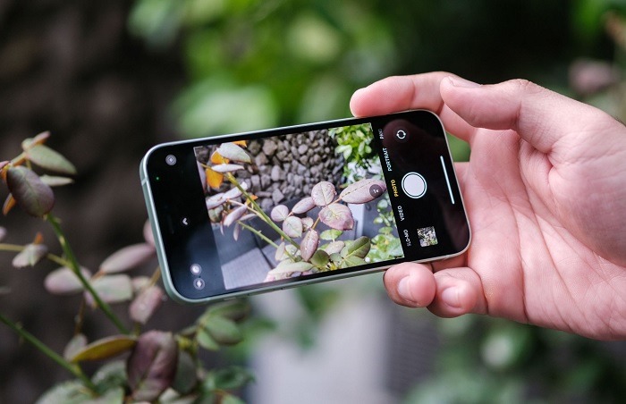 Chụp ảnh dễ dàng với iPhone 12 mini