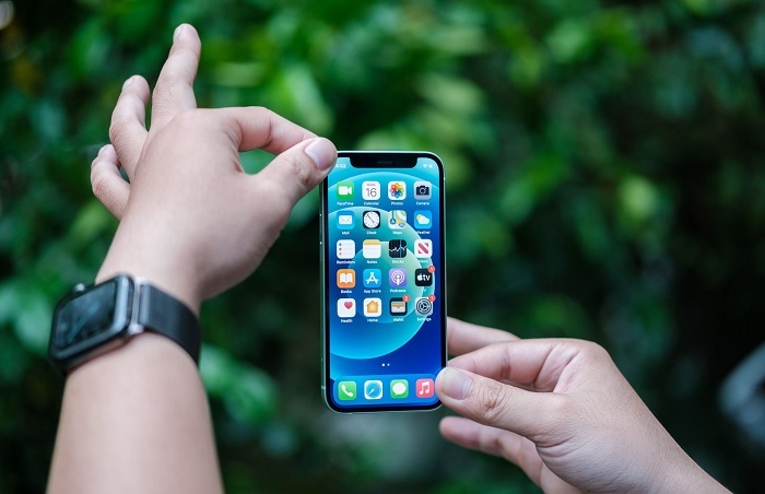 Màn hình 5.4 inch có thể hiển thị được rất nhiều nội dung