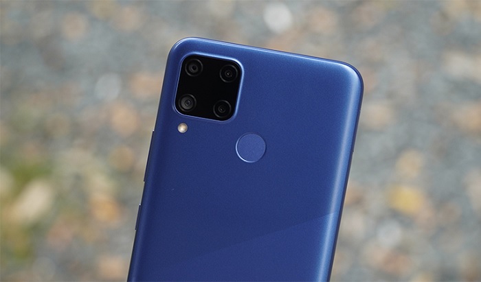 Realme C15 có thêm cảm biến vân tay ở phía sau và cụm camera hình vuông
