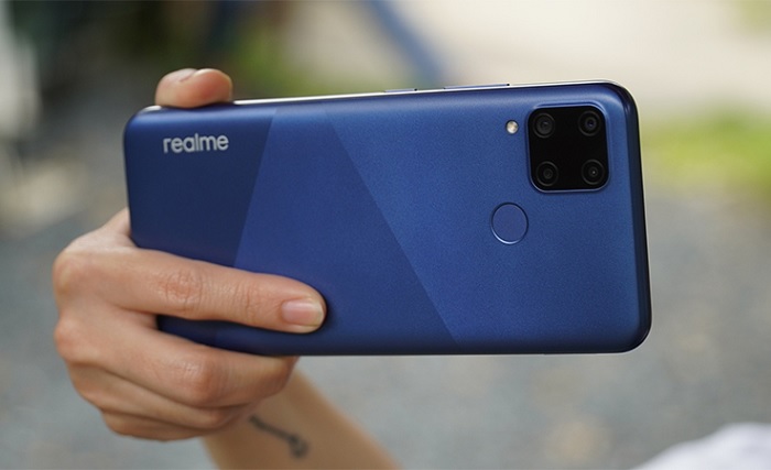 Cụm 4 camera sau của Realme C15 cho phép người dùng thoải mái chụp ảnh và sáng tạo