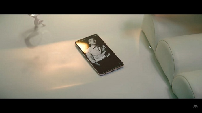 Màn hình của OPPO Reno5