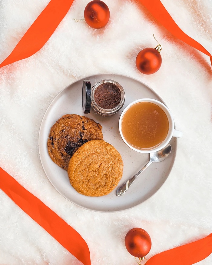 Thay đổi vị trí của đạo cụ để các bức ảnh được phong phú