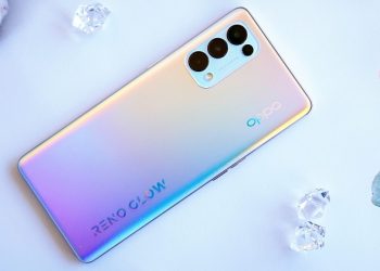 cận cảnh OPPO Reno5