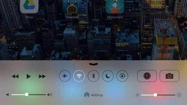 Kích hoạt chế độ máy bay để tiết kiệm pin