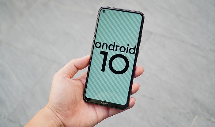 Chạy Android 10 và được hỗ trợ cập nhật đến 2 năm