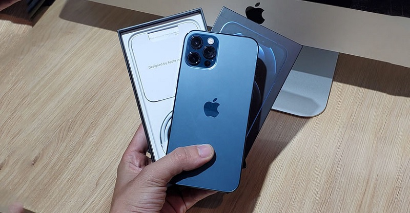 Đánh giá pin iPhone 12 Pro