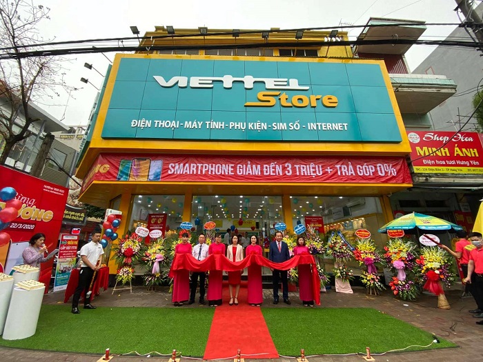 Tưng bừng khai trương siêu thị Viettel Store tại TP. Điện Biên, mua smartphone giảm đến 12 triệu đồng, phụ kiện chỉ từ 29k