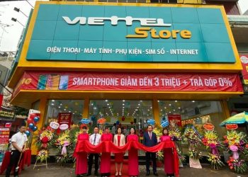 Tưng bừng khai trương siêu thị Viettel Store tại TP. Điện Biên, mua smartphone giảm đến 12 triệu đồng