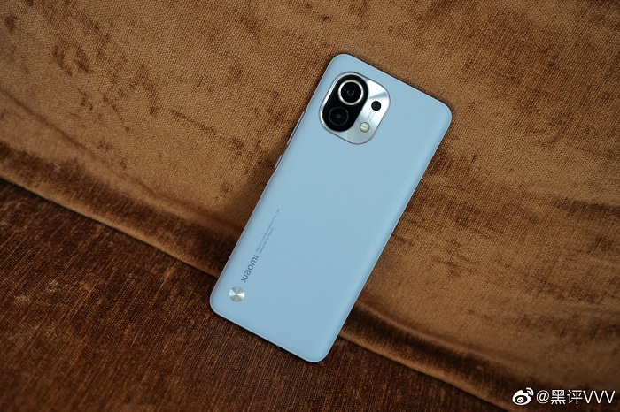 Mặt lưng nổi bật thu hút người dùng