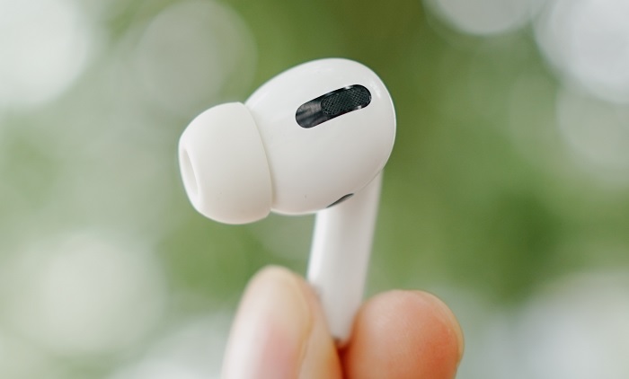 AirPods Pro được thiết kế theo kiểu in-ear
