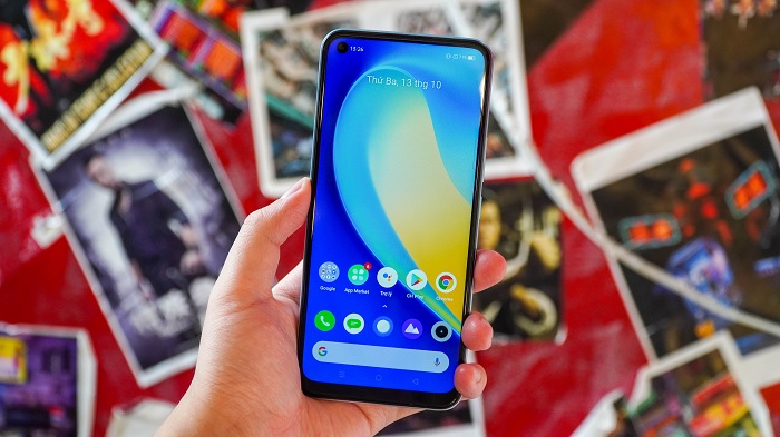 Realme 7i - smartphone chơi game tốt và pin khủng