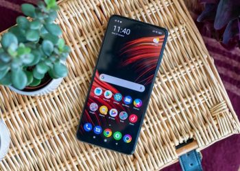 smartphone chơi game tốt và pin khủng