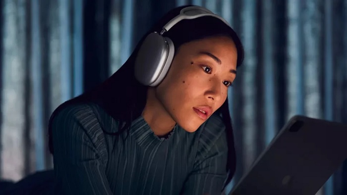 Hệ thống âm thanh trên sản phẩm AirPods Max có thể đạt tới chất lượng cao nhờ vào hai bộ chip xử lý H1
