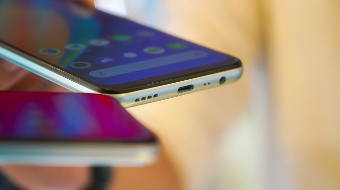 Realme 7i sở hữu viên pin dung lượng khủng và hỗ trợ sạc nhanh 18W