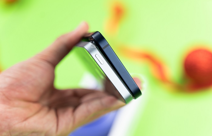 Cạnh trên máy đã được làm trơn