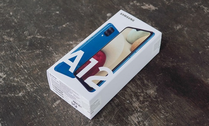 Cận cảnh chiếc hộp của Samsung Galaxy A12