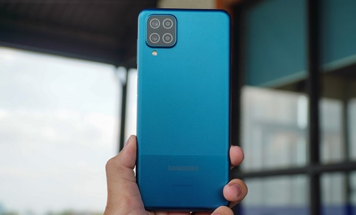 Thiết kế tổng thể của Samsung Galaxy A12