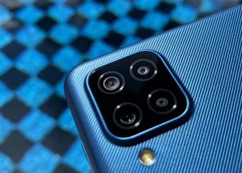 cận cảnh từng chi tiết trên Galaxy A12