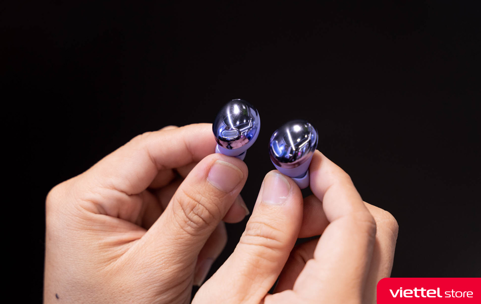 Cận cảnh Galaxy Buds Pro