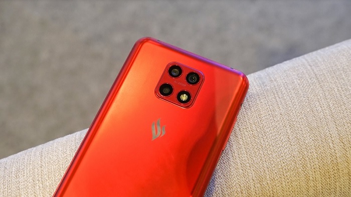 Vsmart Airs 5G Pro phiên bản màu đỏ