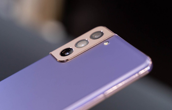 Cụm 3 camera của Samsung Galaxy S21 5G có thiết kế độc đáo