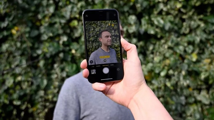 Chế độ chụp ảnh Portrait tự động đo khoảng cách chủ thể, tạo ra bản đồ chiều sâu đa điểm