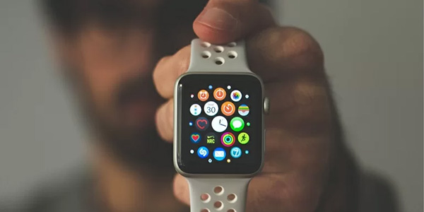Apple Watch có thể kết nối với điện thoại một cách nhanh chóng, đặc biệt là iPhone