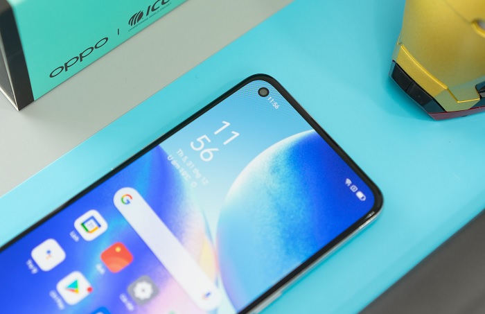 Reno5 được trang bị màn hình đục lỗ thời thường, có độ sáng cao, độ tương phản tốt, màu sắc rực rỡ. Viền màn hình mỏng đem đến những trải nghiệm tuyệt vời cho người dùng