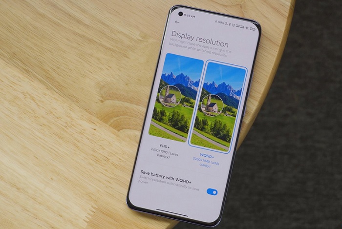 Mi 11 cho phép người dùng lựa chọn màn hình WQHD+ hoặc full HD+ để tối ưu thời lượng pin